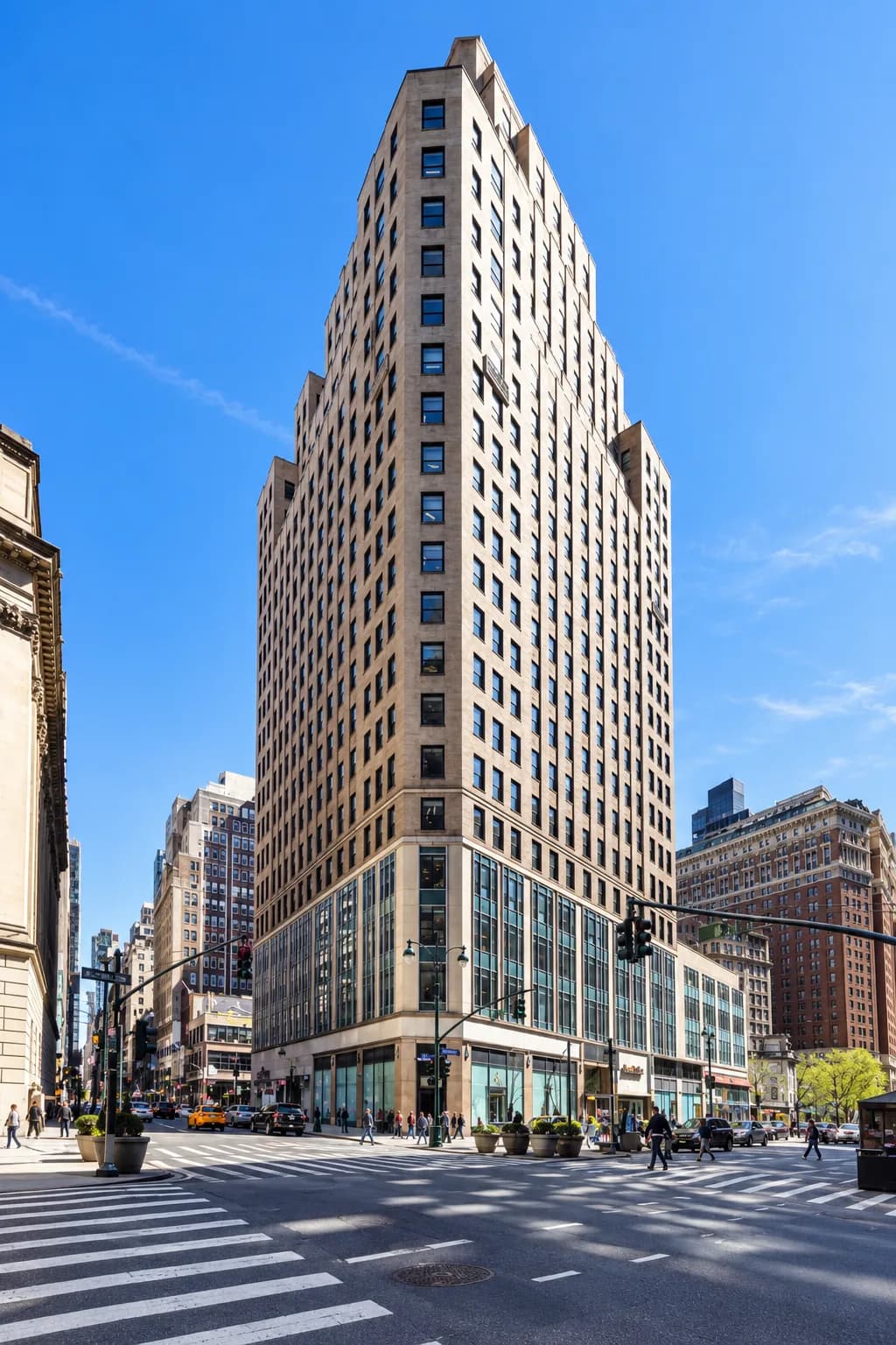 1350 Broadway, Herald Square